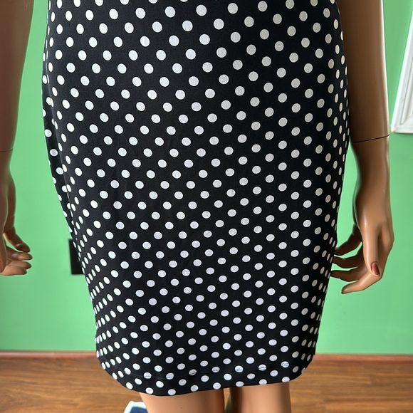 🖤🖤NWT Forever 21 Sleeveless Dress🖤🖤 - Picture 4 of 10